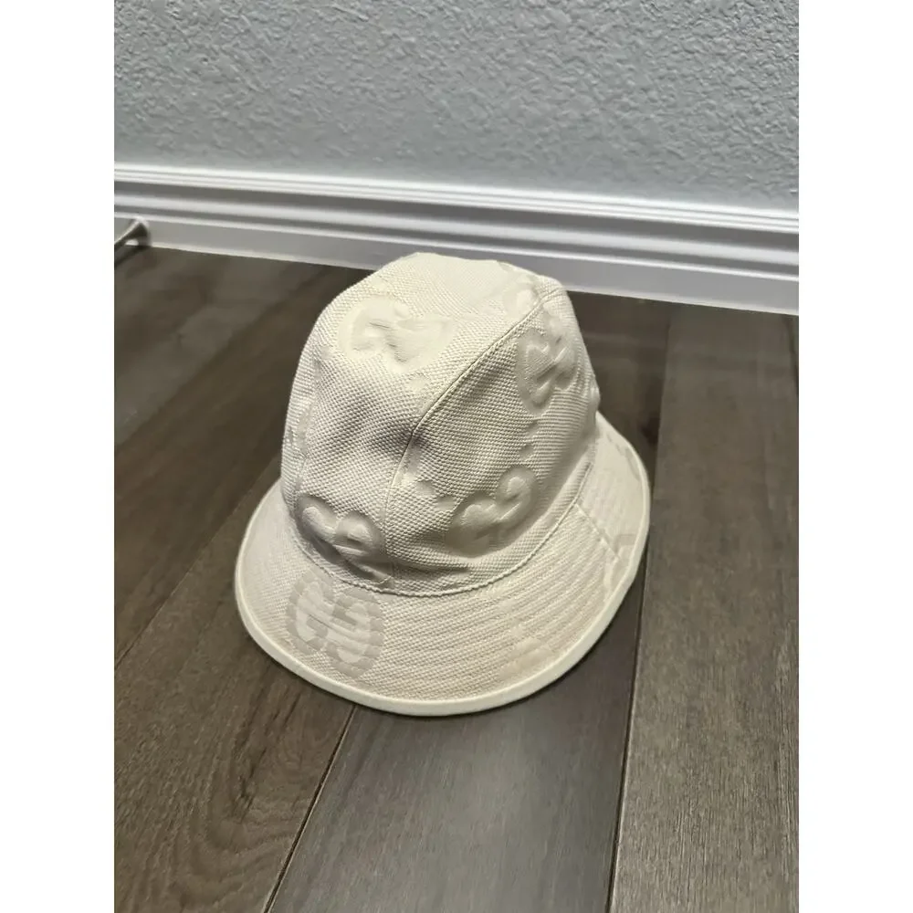 AUTHENTIC GUCCI JUMBO GG BUCKET HAT IVORY/CREAM MONOGRAM 651256 SZ M 57
